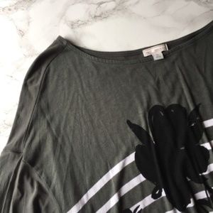 Gap Gray Flower Three Quarter Sleeve T-Shirt